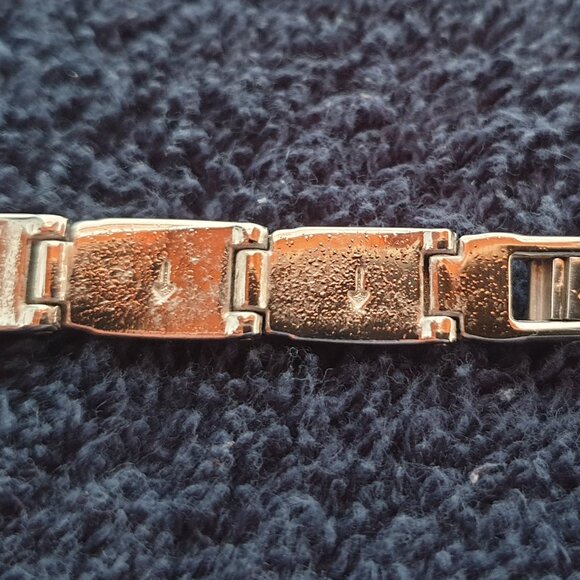 Gorgeous Silver Linked Bracelet with Blue Teardrop Crystal Rhinestones - Picture 15 of 17